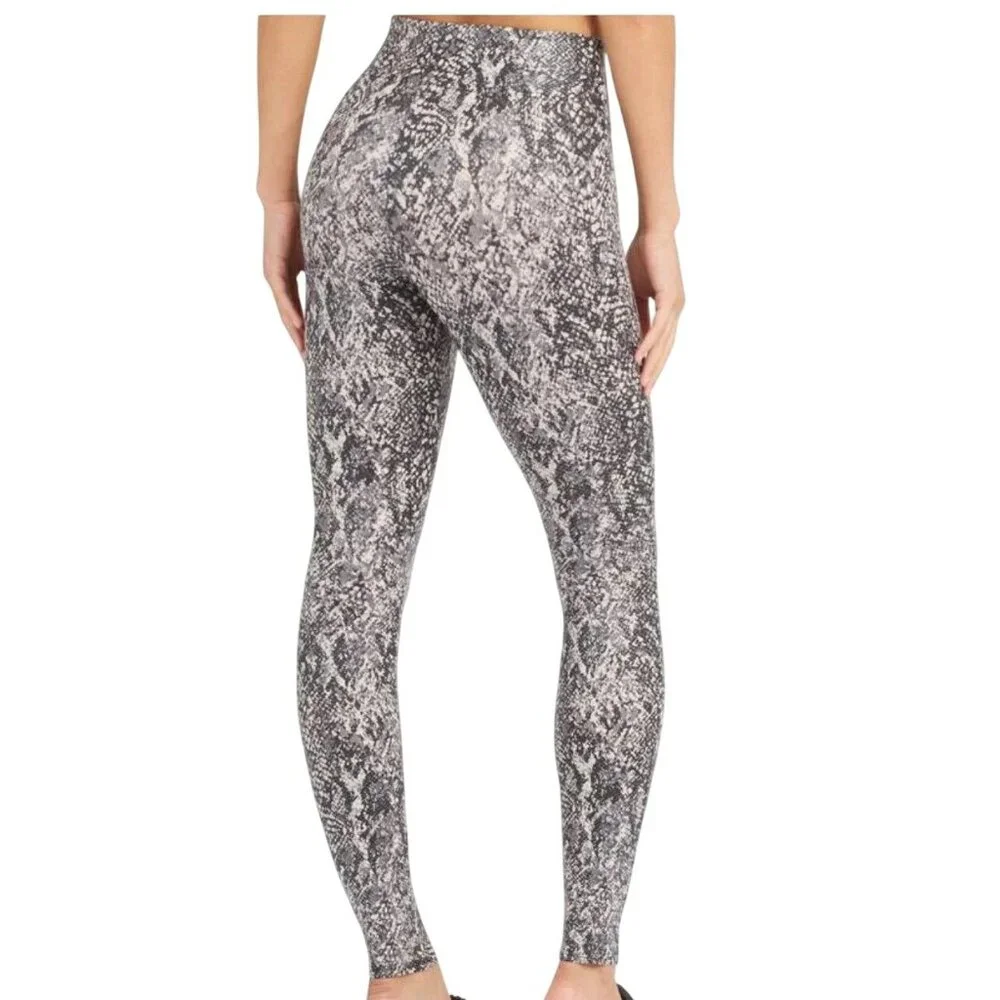 Spanx Womens L Faux Leather Snake Shine Leggings‎